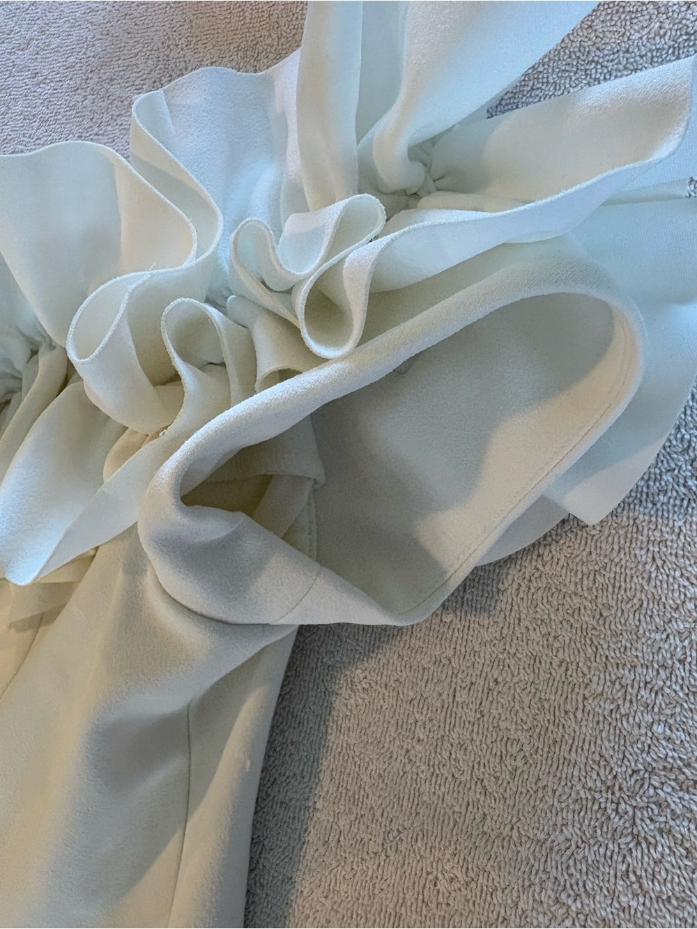 Calvin Klein White Off Shoulder Ruffle Sheath Dress Size 6 - Picture 14 of 15